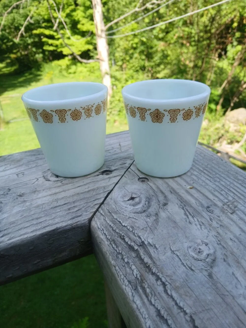 vintage pyrex white milk glass gold butterfly pattern coffee mugs made in USA